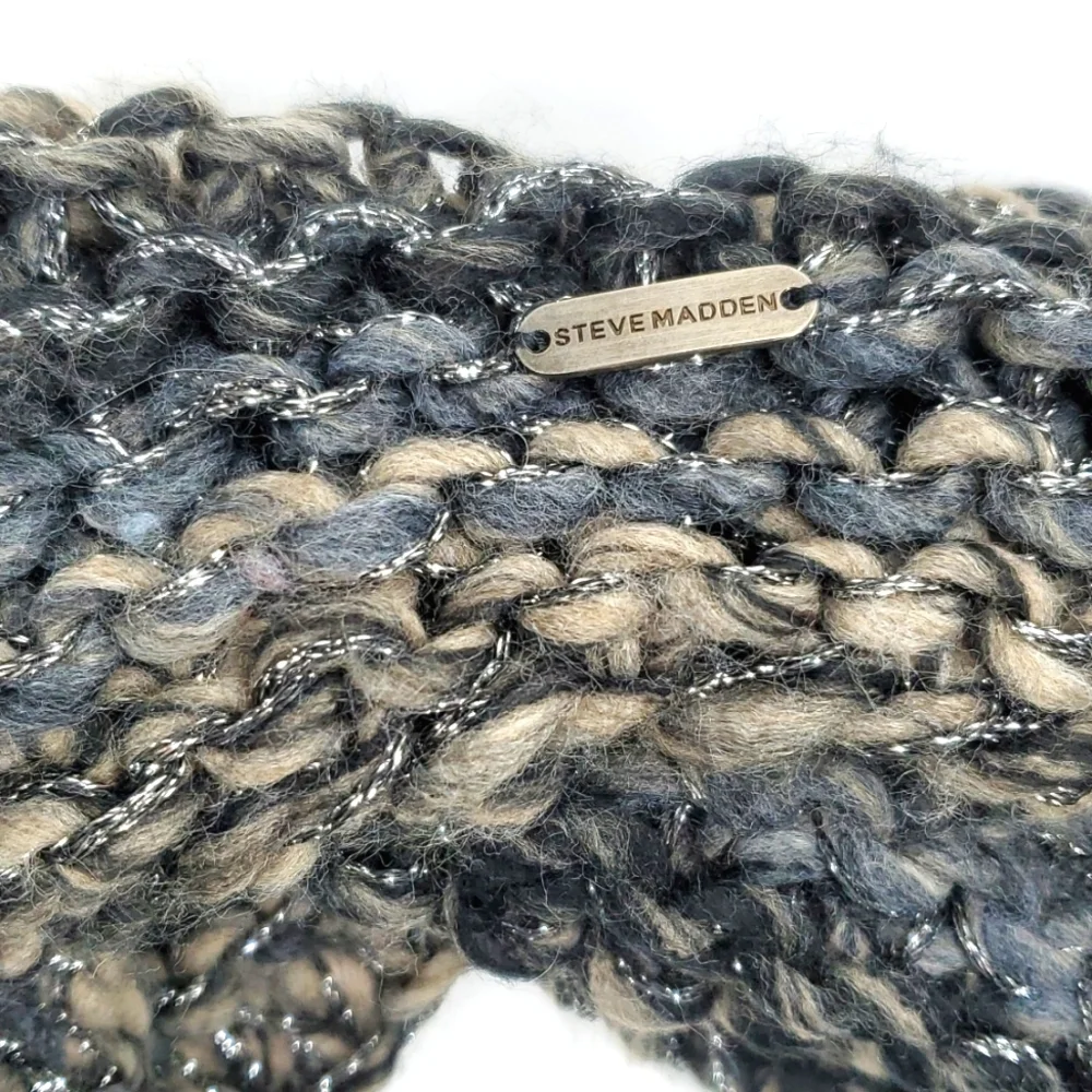 Steve Madden Silver Metallic Black Knit Infinity Scarf
